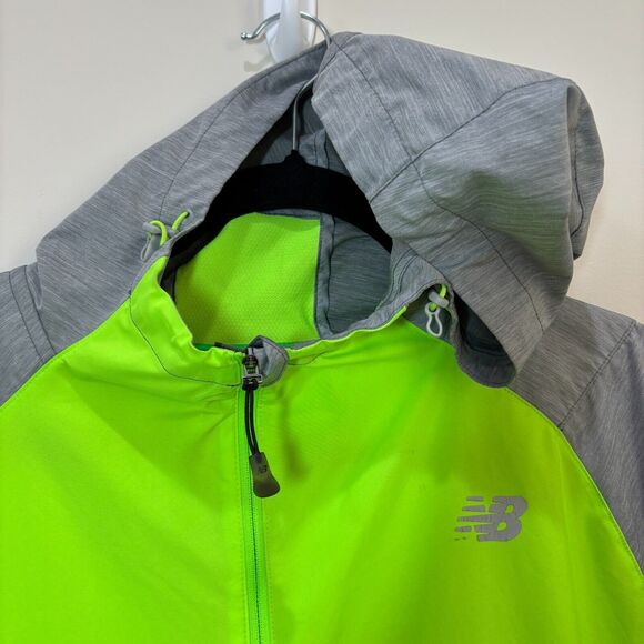 New Balance Neon Green Wind Jacket Men L Running Packable High Visibility Hooded - Picture 5 of 13